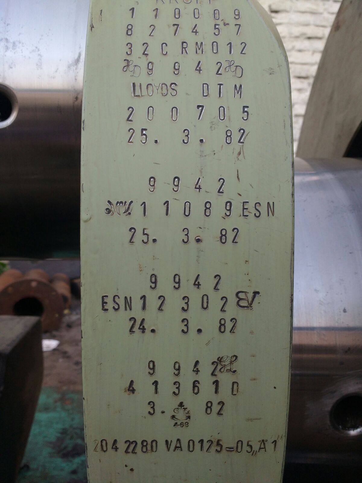 for sale   DEUTZ 540 CRANKSHAFT FOR SALE  16 CYLINDERS   