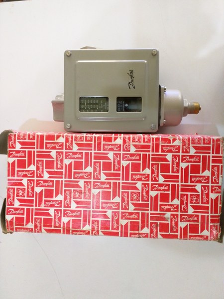 For Sale: Danfoss Pressure Switch